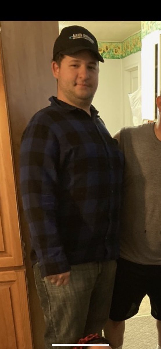 ColdBox_Gaming's tweet photo. For anyone that struggles with loosing weight and needs a sign to start something I want you to know it is possible. I started my weight loss journey 01/01/2021 at 256.8lbs and I’m at 179.6 as of this post. All I did was walk and changed what I ate. #youcandoit #life #change https://t.co/HC4iHyfinC