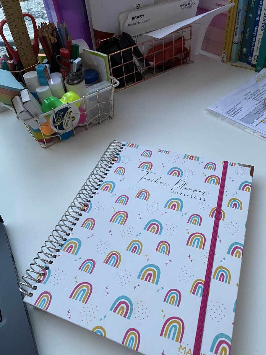 MissAlbert14's tweet photo. Just received my planner from @TPositiveTC given kindly to me by @MissPollard_ . Hoping this will help my organisation and planning 😁 https://t.co/qdTYrtOdw2