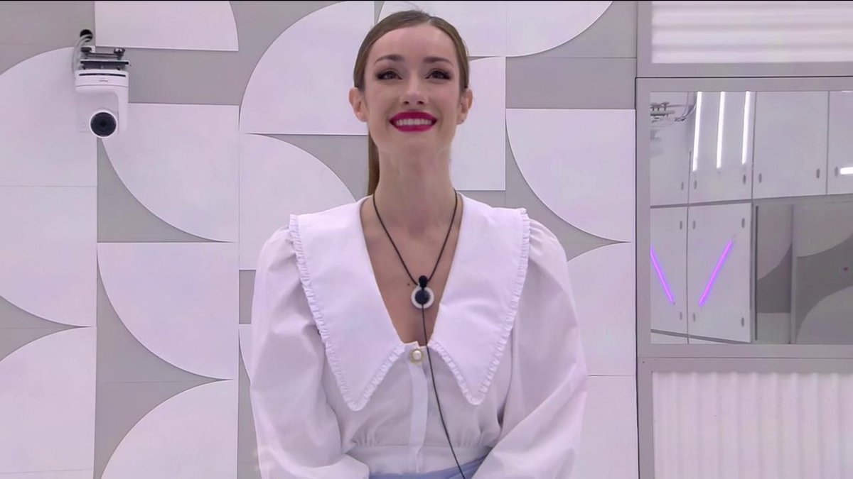 mediasetcom's tweet photo. YA 💥 ESTÁ 💥 AQUÍ 💥 #SecretStory https://t.co/ygMfrHnVTi