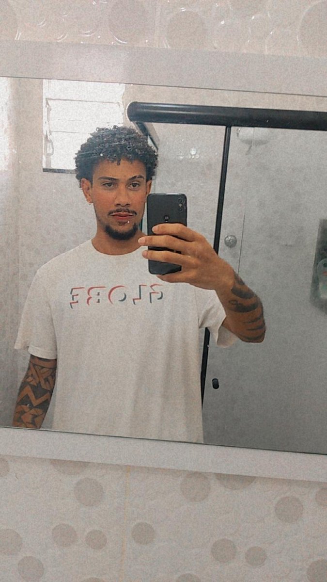 mdfuckputas's tweet photo. Que é vivo sempre parece😁 https://t.co/2zaa4dQBpA