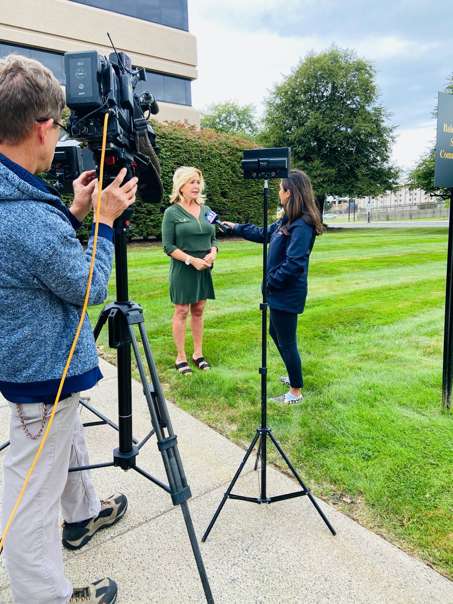 BaldwinMediaPR's tweet photo. Hard work and planning pays off for the Connecticut School Transportation Association who did what they had to do to get Connecticut kids to school today. 
https://t.co/kvGbH3WqE1
#schoolbusdrivershortage #DriversNeeded https://t.co/8Pp6S5KFUv