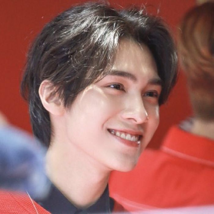 95BBIES's tweet photo. Happy hendery day y'allllll 💚💚
#henderyday #happybirthdayhendery https://t.co/2WEvy8JdeL