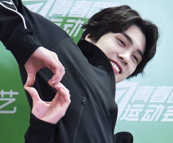 95BBIES's tweet photo. Happy hendery day y'allllll 💚💚
#henderyday #happybirthdayhendery https://t.co/2WEvy8JdeL
