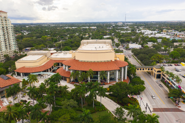 FlaglerVoice's tweet photo. The @browardcenter is one of the crown jewels of our area. It is the heart of some of the best entertainment in South Florida &amp; we are grateful to have it be part of our neighborhood. Check out their schedule for concerts, community events, &amp; more.
.
.
.

#Broward #PerformingArts https://t.co/RbvNiUHnpP