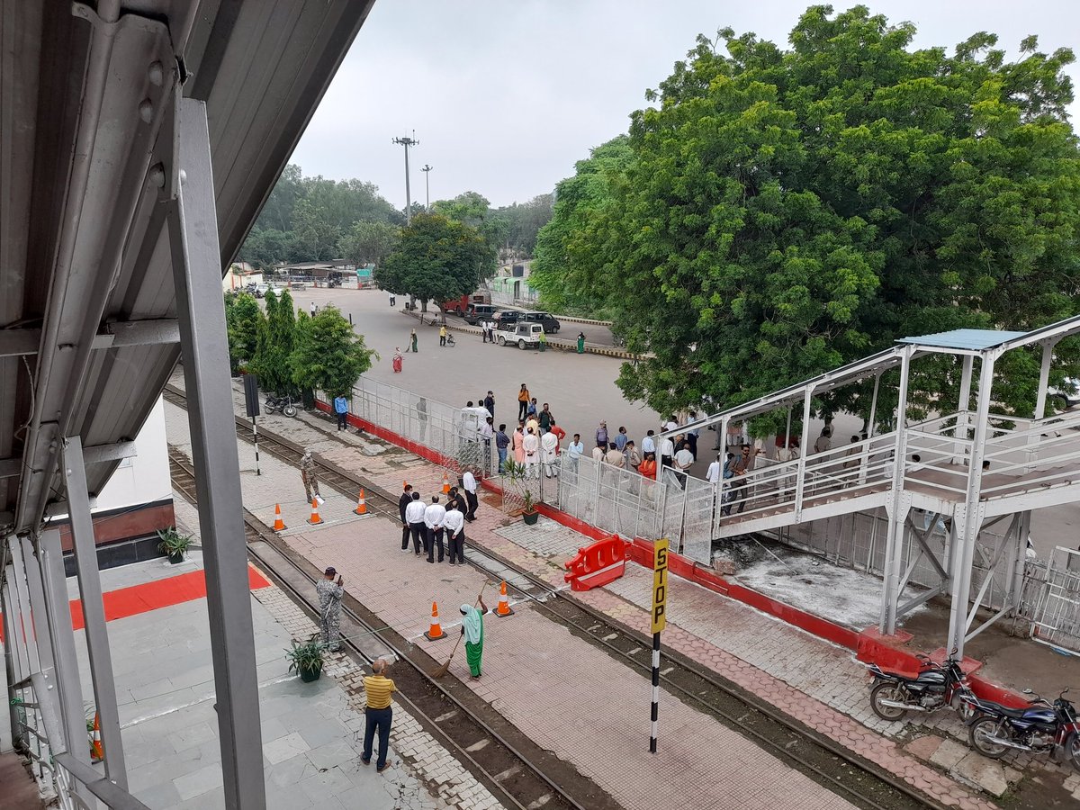 Nice view #gwaliorrailwaystation #gwaliorjunction