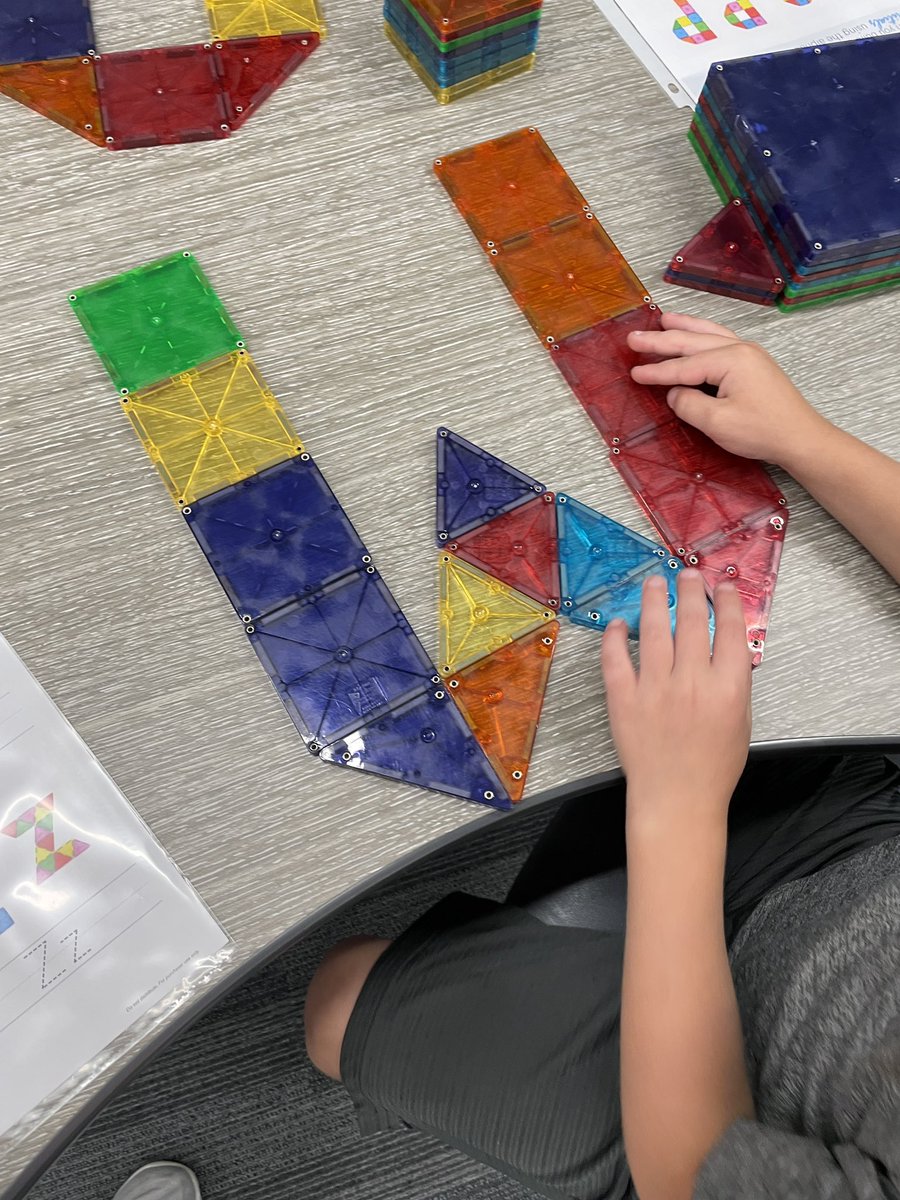 MrsSporrer's tweet photo. Having fun constructing letters with Magnatiles in Kindergarten! #ExperienceSLE #SLEstarsAtWork https://t.co/Xrtm1qNXFD