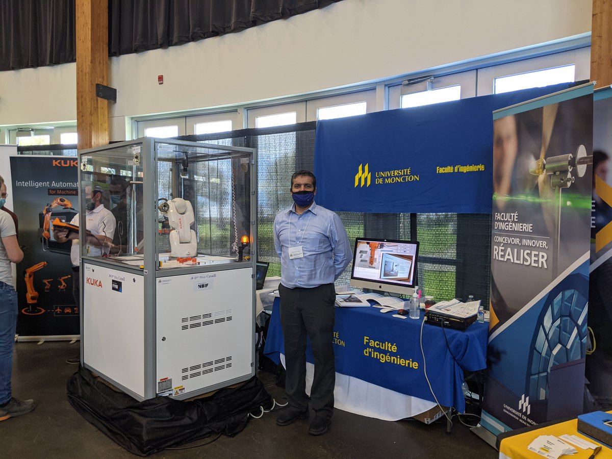 IngUMoncton's tweet photo. Le Laboratoire de Robotique, Électronique et Industrie 4.0 de la Faculté d’ingénierie de l’UdeM et KUKA Robotics Canada étaient côte à côte au salon de robotique organisé par l’entreprise OptiMach.  Le salon a été présenté dans 4 villes en 4 jours. https://t.co/AzugHCa58M