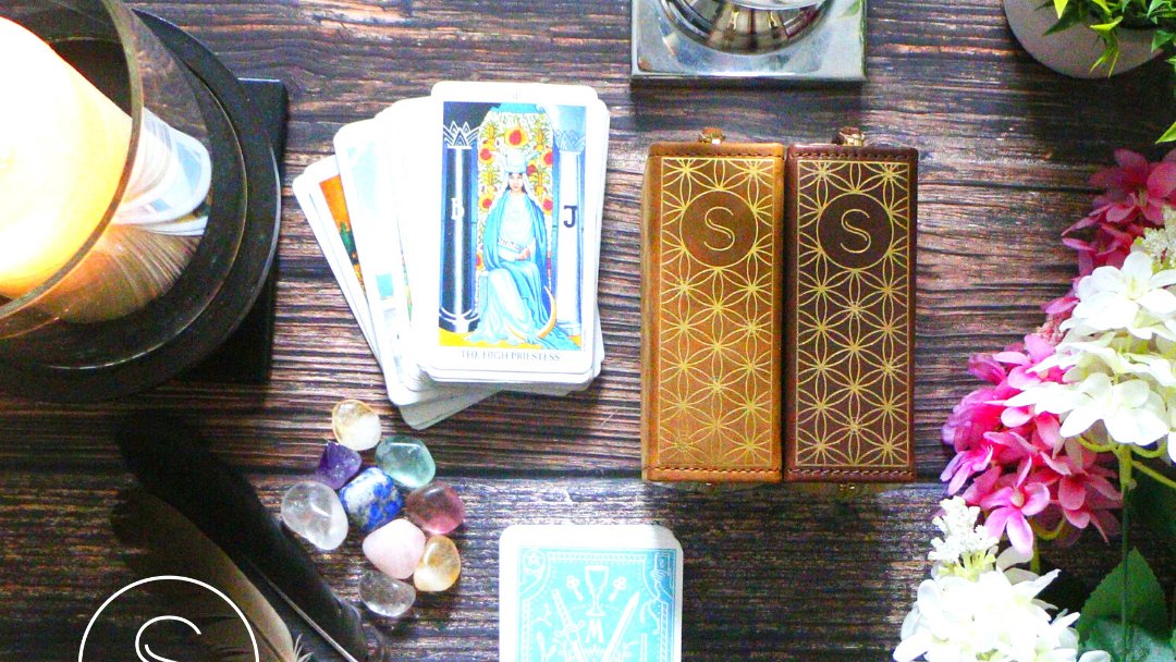 ShamelessTarot's tweet photo. 2/2 We are open and balanced, holding light and dark equally as we lay our cards and feel into the stories they share.
Oh, sweet ritual.
Sweeten your #tarot ritual with a #tarotcase designed intentionally to evoke your senses and remind you of the #magic at your fingertips. https://t.co/BfMEq7VmJt