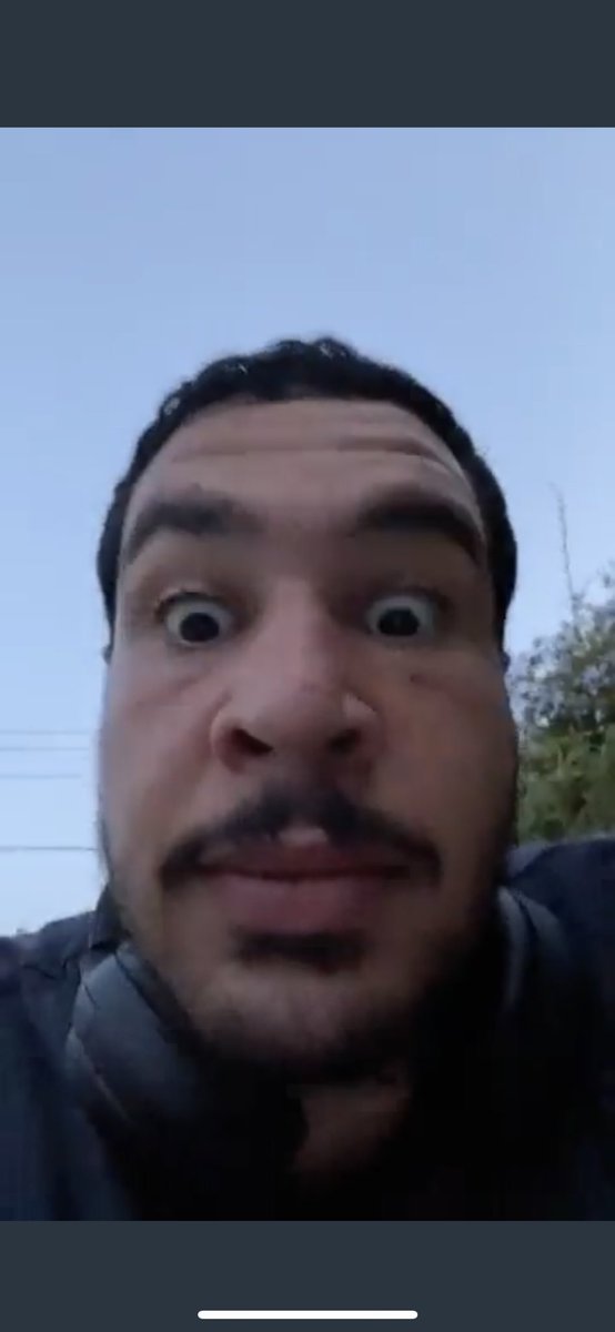 Boofy0's tweet photo. @Greekgodx When you’re using your phone as a mirror to shave your crack and balls and you start seeing 😍 and ❤️ floating across your screen https://t.co/cJurrx2J4l