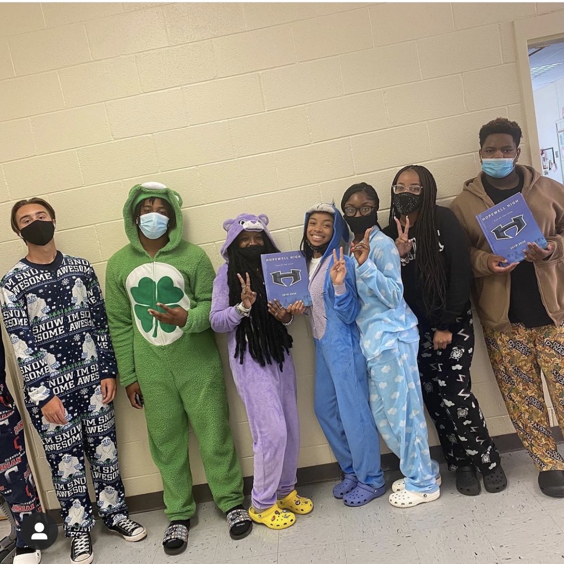 Hopewell High School Yearbook tweet media