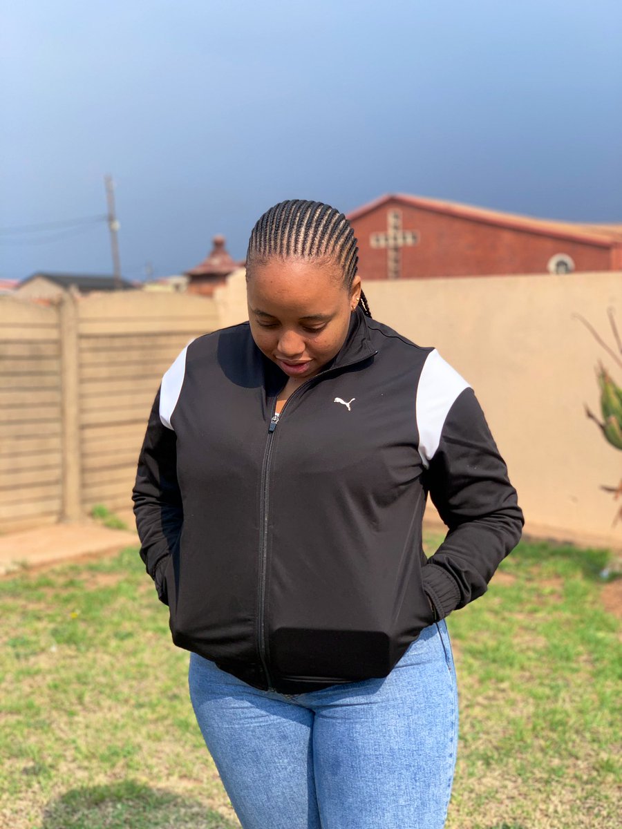 Nonku_NMtshali's tweet photo. Hey ladies if you would like to get your hair braided around Newcastle you can hit me up via Dm🤍🙏🏽💇🏽‍♀️ https://t.co/ezQOQ6gpqm