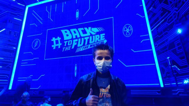 GreatScottFilm's tweet photo. Back to The Future The Musical press night has already brought many cool surprises before the performance has even started!!! #BacktotheFutureMusical #BackToTheFuture #GreatScottMovie https://t.co/v13nWmrSRz