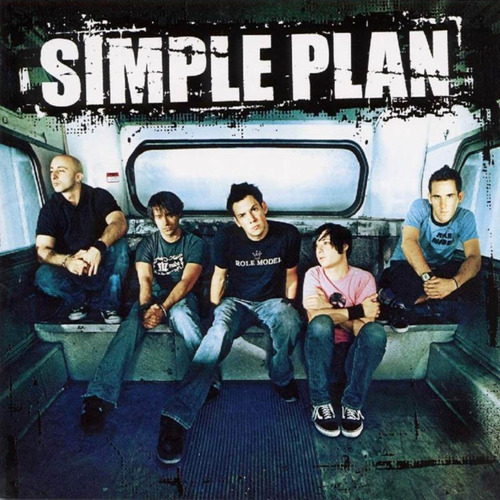 Lbsforever42's tweet photo. #HappyBirthdayAvrilLavigne 
Eu amo tanto esse cd do @simpleplan ❤️ https://t.co/GYs5by26jM