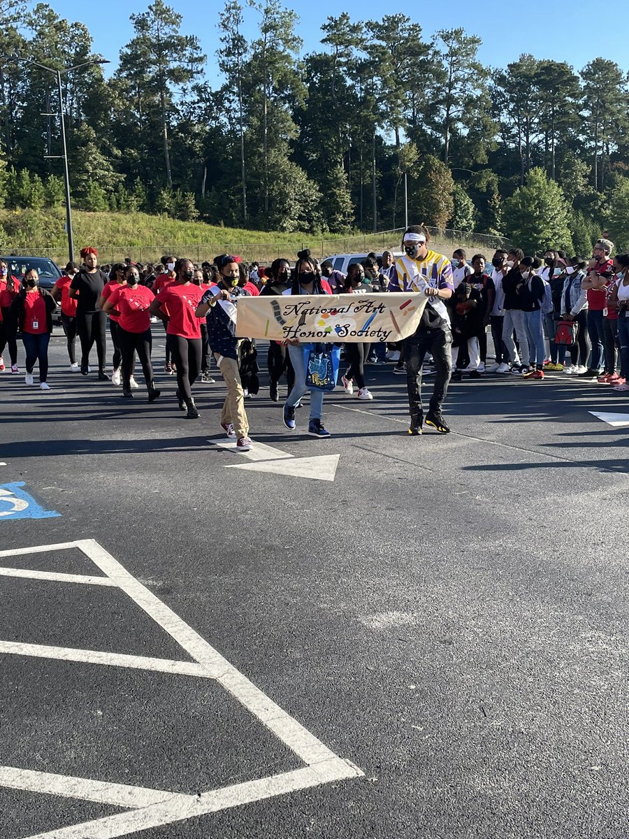 nmhsjaguarstrong tweet media