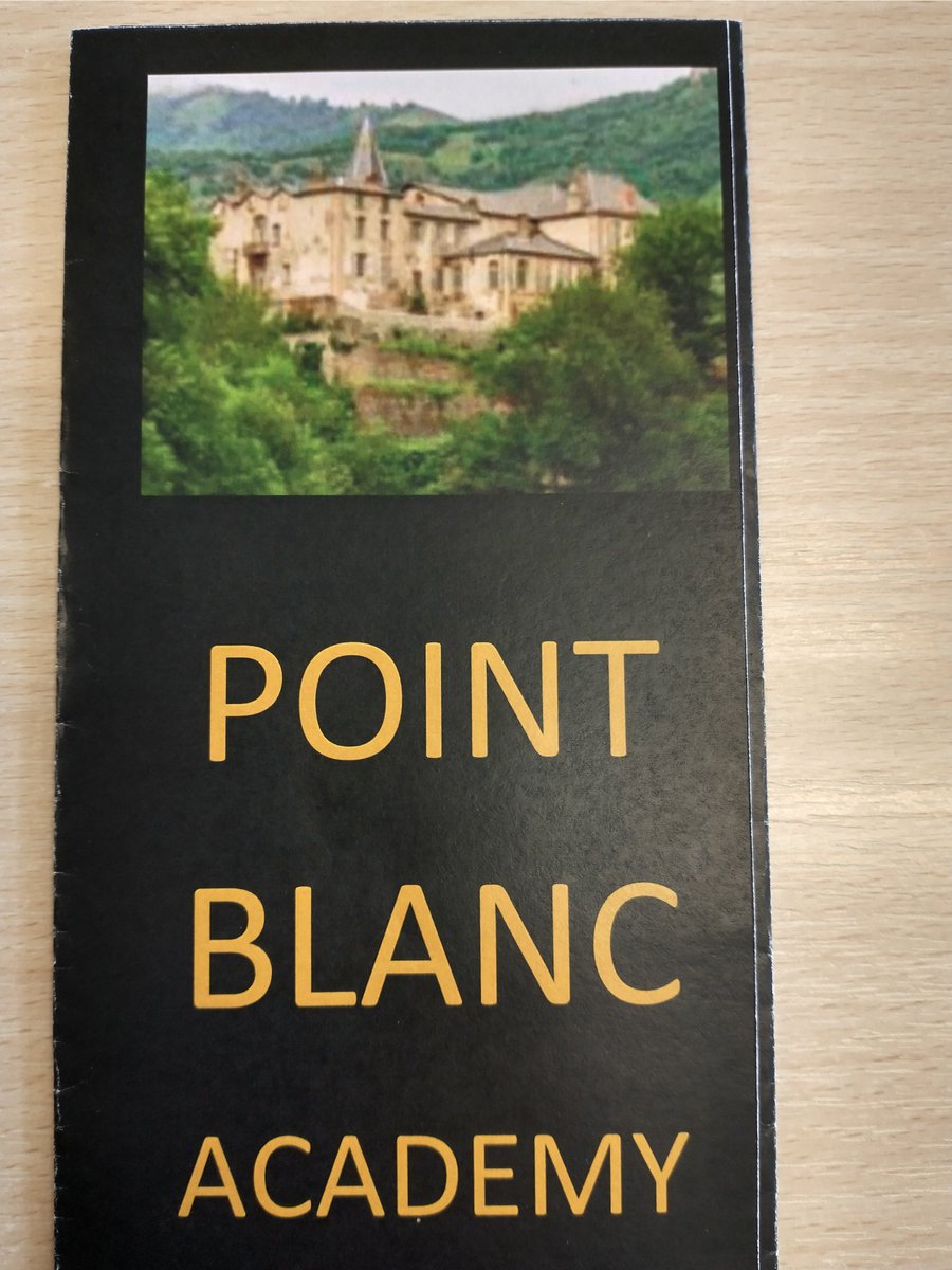 OakgroveEnglish's tweet photo. Meanwhile 10A were tasked with creating a copy of the Point Blanc brochure, as described in the eponymous novel.

Luke went above and beyond with his magnificent brochure. He recreated exactly what was described. Well done Luke.

@KatrinaCrilly @OIntegrated 
#readtosucceed https://t.co/flEW2ksxdh