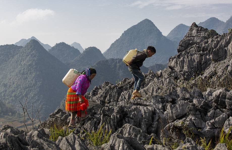 Expat_Local's tweet photo. Lensman’s journey captures daily moments across Vietnam’s northern highlands. #thrivesaigon #vietnamstyle #traveling #travelvietnam #vietnamtravel #saigon #saigonlife #saigonese #saigon #saigonlife #saigonstreet #hagiangloop #hagiang #vietnamtravelers #vietnamnow #vietnamcharm https://t.co/YFWIPBjkw5