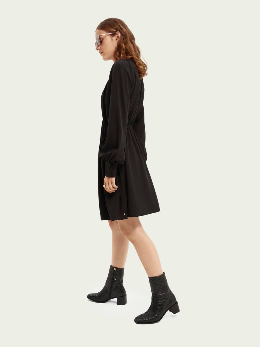 maistendencia's tweet image. [ 🛍️ ] Vestido Maison Scotch

🛒 maistendencia.com/20-moda-mujer vía @maistendencia

#maistendencia #modamujer #MaisonScotch