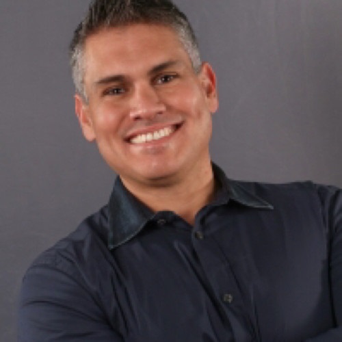 Discover_News's tweet photo. Angel Diaz, VP, Technology Capabilities &amp; Innovation, discusses how Discover is driving innovation with smaller, self-empowered engineering teams with @thatdigitalshow , a podcast featuring tech leaders on digital transformations.  
https://t.co/IiCYp7sj89 https://t.co/DWn5VFDPvS