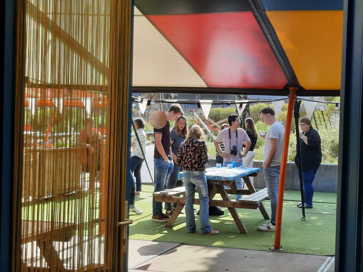 Laatst was de tweede Veranderaarsdag. Kristel  Kerstens en Jessy van Os van 'KO nieuwsgierige interactie' verzorgden een praktische workshop rond de tweede stap in het design thinking-proces: define. Lees hier de terugblik: levenlangleven.nu/zorgpionierspr…

#zorginnovatie #designthinking