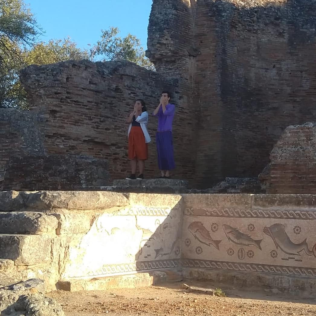 CulturaAlgarve's tweet photo. A @corpodehoje  apresentou, este sábado, a performance/instalação "Lábios D'Água", nas Ruínas Romanas de Milreu.

#DiVaM
#milreu #culturaalgarve #direcaoregionsldeculturadoalgarve

📸 Mónica Martins https://t.co/g6vDFLhboI