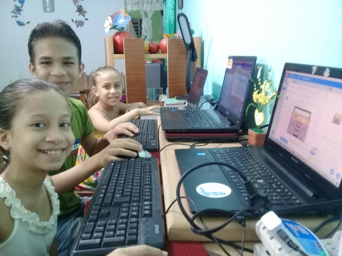 JovenClubStgo's tweet photo. 🔊Participan niños del proyecto "Robotizando la esperanza" de #JovenClubSantiago en 👉Olimpiada Internacional de programación creativa de Scratch #Robotizando #JovenClubTeConecta https://t.co/Fkb7WqanrR