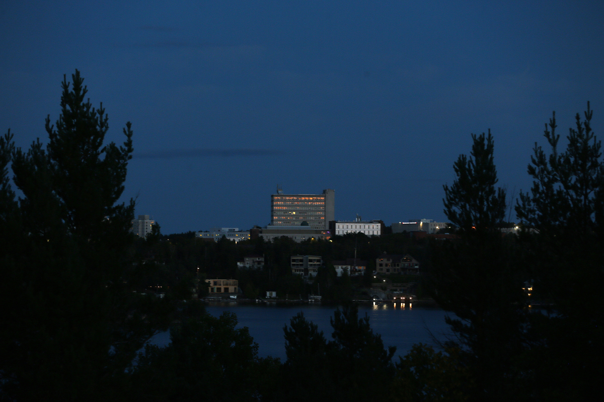 SteveRussell's tweet image. I returned to my alma mater. Laurentian University in Sudbury, with reporter @krushowy to follow up on the impact of the school going though creditor protection &amp;amp; the cuts to programs on students &amp;amp; staff as a result. #onpoli 
thestar.com/politics/provi…