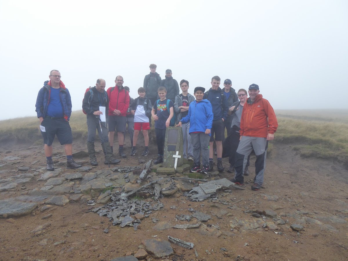 CasegFraith's tweet image. We now have some photos from our other plane wreck themed #AdventureTrek which took place on Saturday from Old Glossop to Higher Shelf Stones near Bleaklow Head in the Peak District, where there are no fewer than three plane wrecks

#OpenToBB #OpenToAdventure
