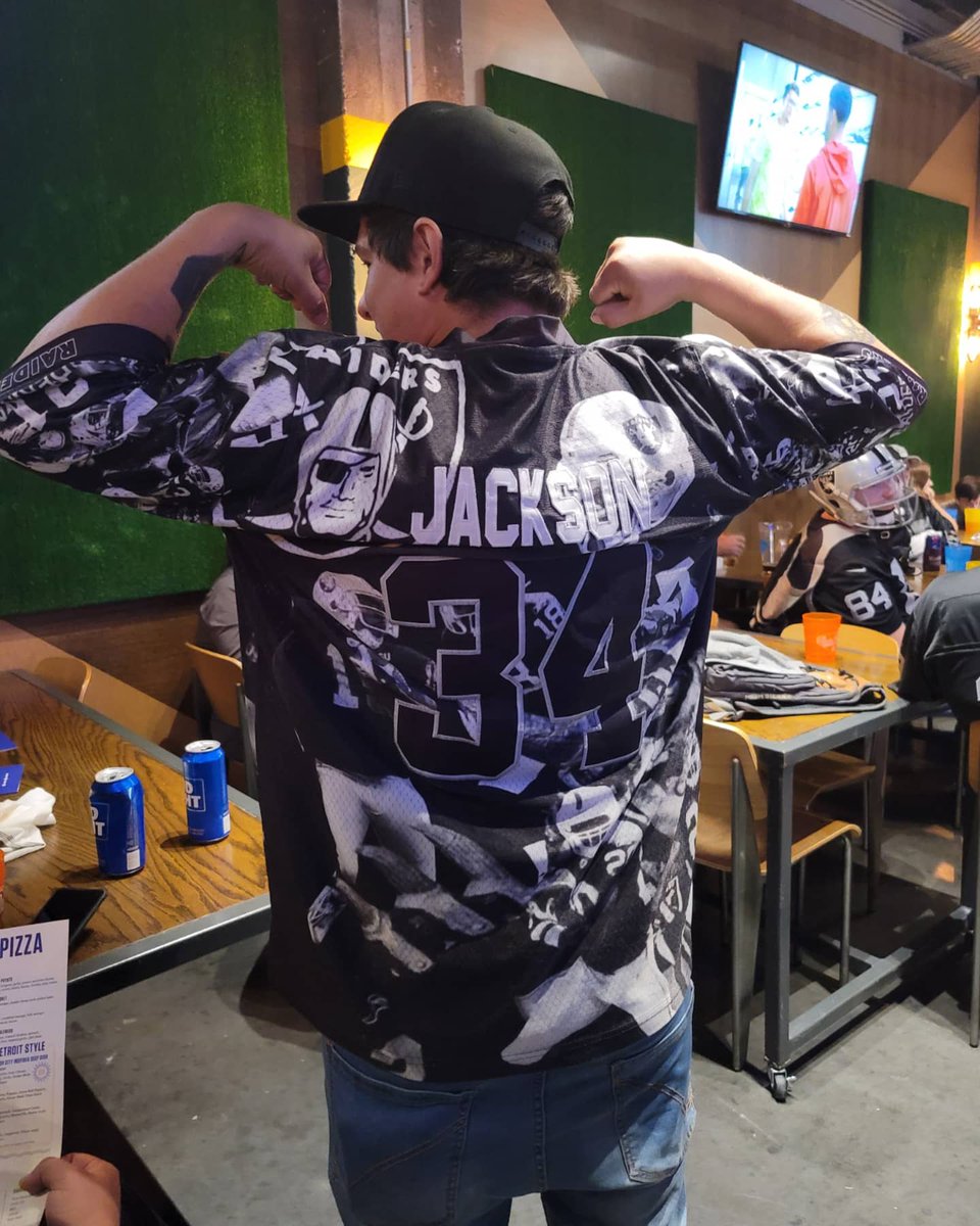 918RaiderNation's tweet photo. Great turn out for the win yesterday! Thanks to everyone who came out! https://t.co/kNbWJIuxxp