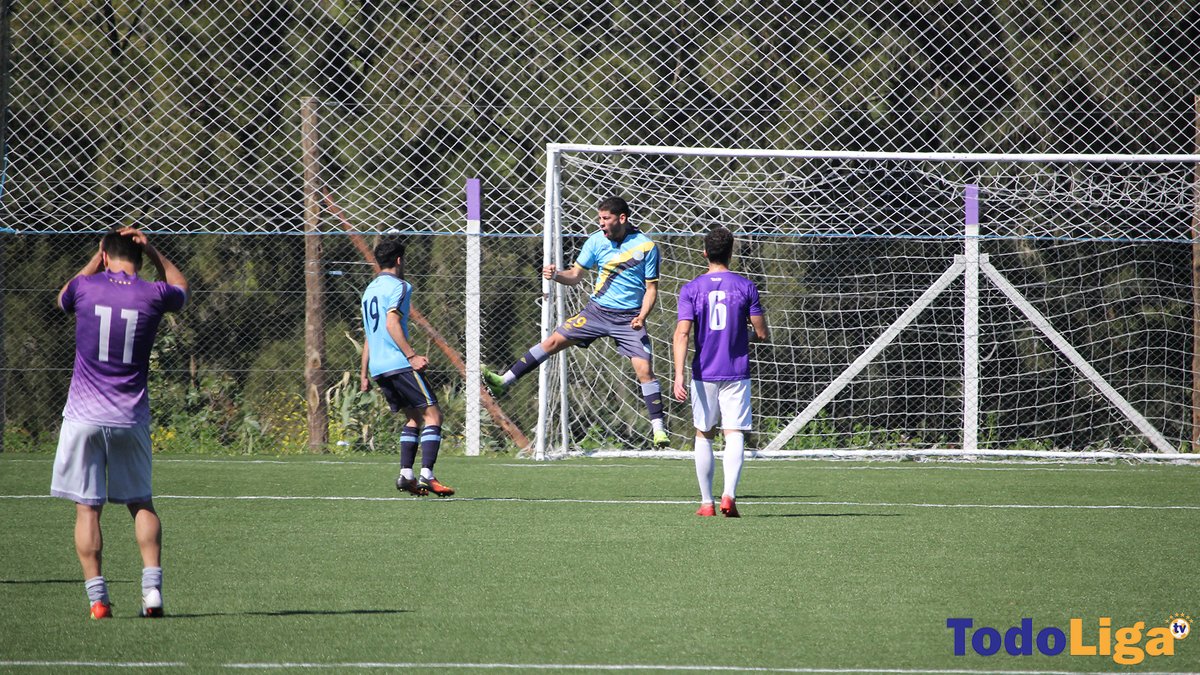 TodoligaTV's tweet image. 📷 Galería de imágenes
Divisional B - Mayores
@DefensorUniver1 3-2 @CCColon1987 
📲 bit.ly/3CRXId0