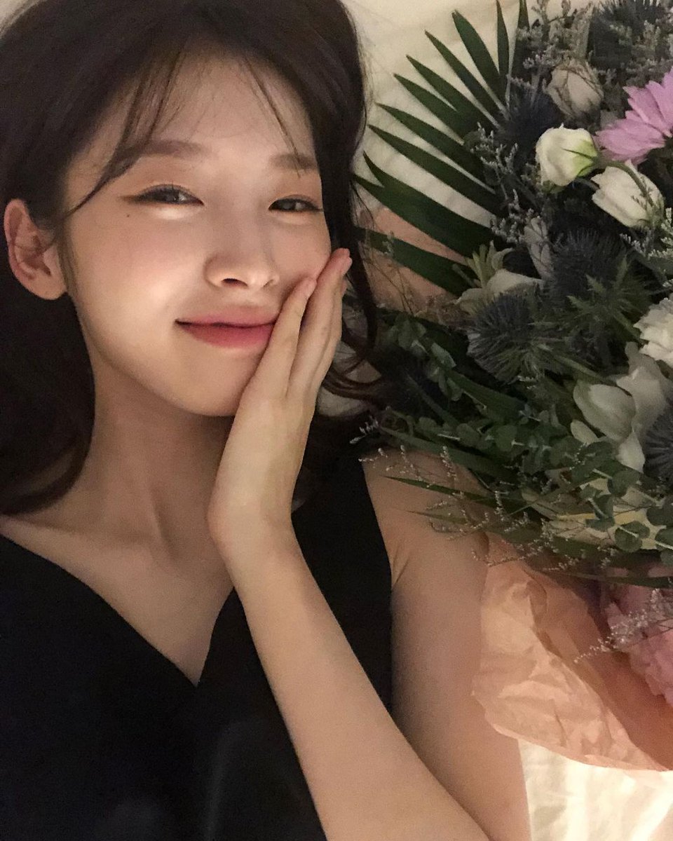 omgarim's tweet photo. Beep beep —  

Maaf banget ini greeting ulang karena efek ya begitu deh. Semoga semuanya bisa kena interaksi ku ya! 

Drop pertanyaan dong untuk memulai percakapan! Atau mau drop quotes penyemangat juga bole karena aku lagi butuh siapa tau yang lain butuh juga (?) https://t.co/Rvgs2JfYHX