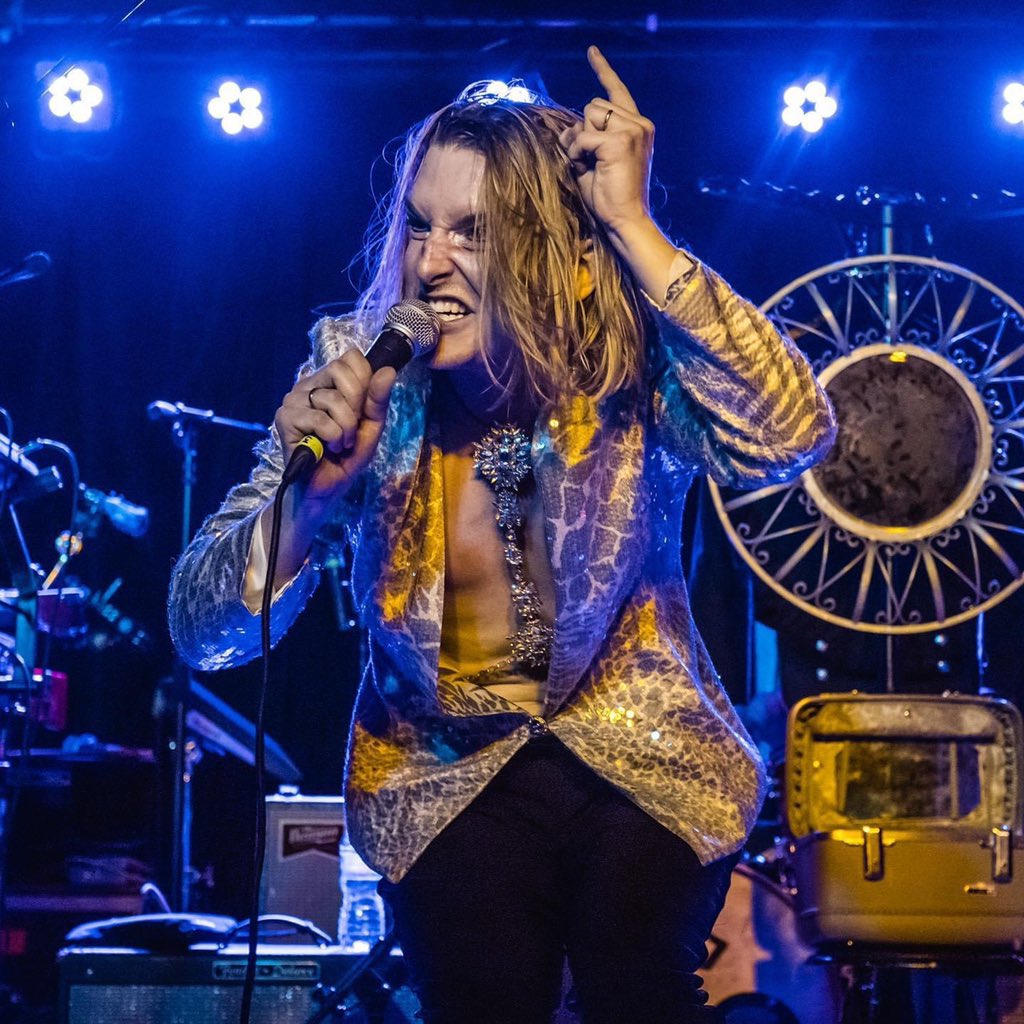 DianeCoffee1's tweet photo. Only a handful of dates with @deepseadiverbnd left. Don’t miss out, grab your tickets today!

 ((( https://t.co/JeN4KnodPP ))) https://t.co/ruqJvSQ6E2