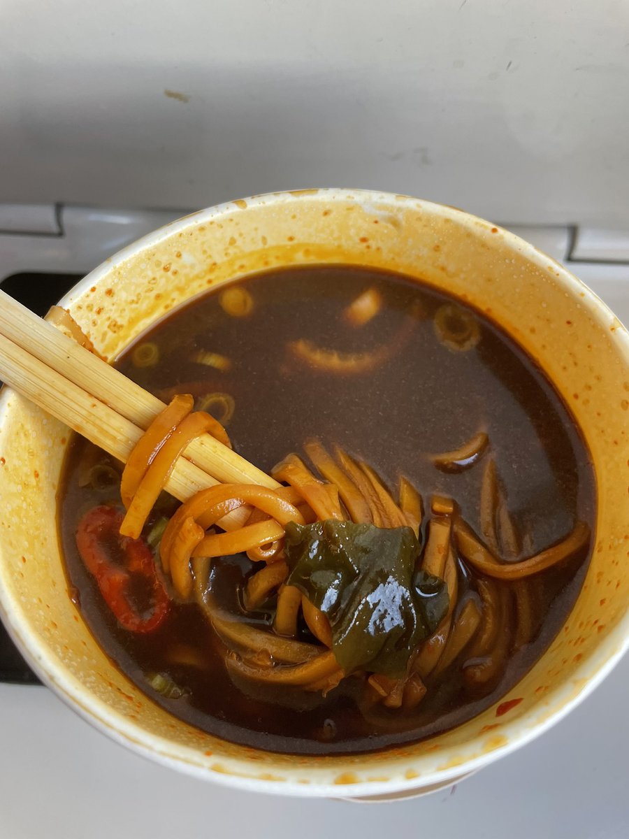 roberta15's tweet photo. Insta vs Reality @YOSushi - not one piece of seafood in my ‘seafood ramen’ and two pieces of veg at best 🤔 https://t.co/21OUvhyzuZ