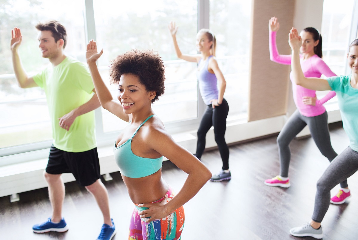 issworld_UK's tweet photo. We danced ourselves dizzy at ISS for #NationalFitnessDay! It’s a fun way to get healthier through being physically active - especially when the awesome Joanne Banham is showing us how to #ChaChaCha !!
#Fitness2Me #FitnessDay #PeopleMakePlaces https://t.co/c24C2VSasT