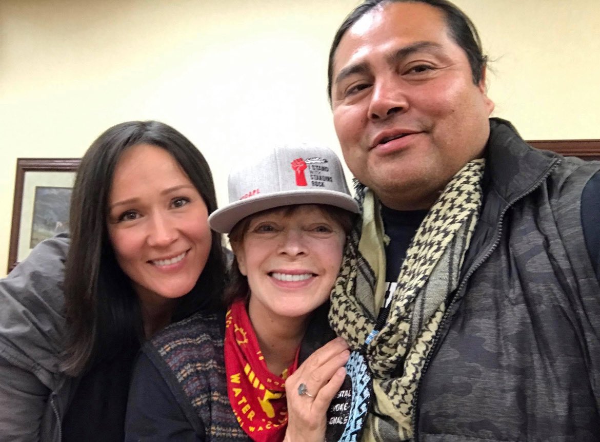 As friends unite for Myron…<a href="/StaceyThunder/">Stacey Thunder</a> reminded me of our favorite photo 😊