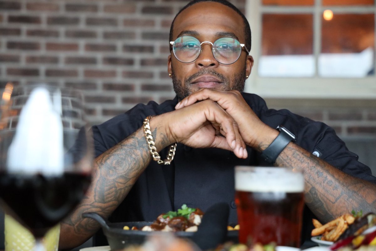 Mark your calendars and join us starting October 6th. Chef Jae-Anthony is coming to spice things up at Crust and Crate for our fall menu launch.  Fresh off @FoodNetworkCA  Top Chef season 9, Jae is ready to fire up fall in the capital. #1plateatatime #tropikalvibes #crustandcrate