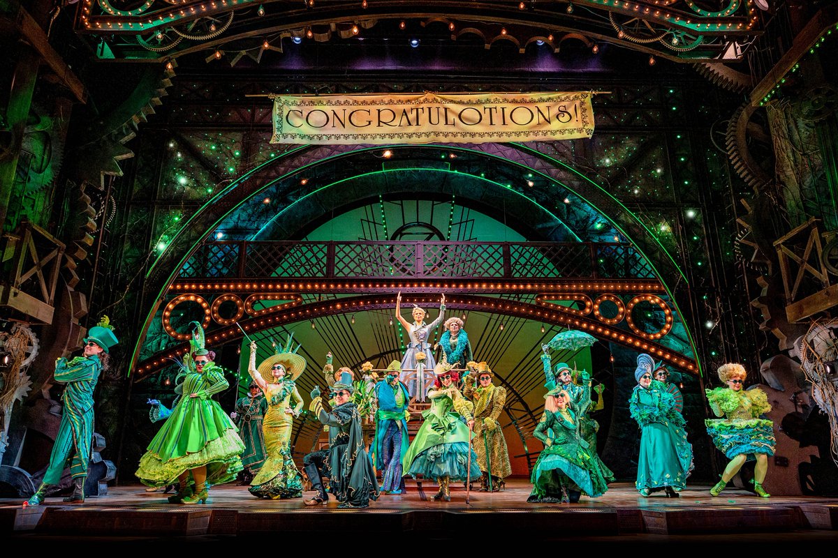 WickedUK's tweet image. Like the queen our Green girl is, we'll be having two birthdays this year! 💚
 
Today is the day we officially opened on the West End back in 2006, but tomorrow we'll be having a real celebration throughout Oz! 

Keep your eyes peeled, it'll be a real hoi polloi! 🎉 #WickedUK15
