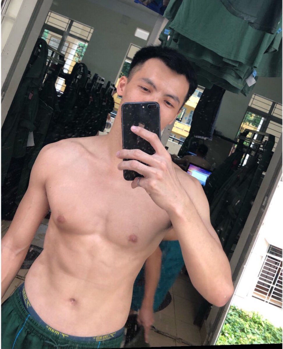 Nickarm29877232's tweet photo. Yêu màu xanh https://t.co/sfroMBj2DA