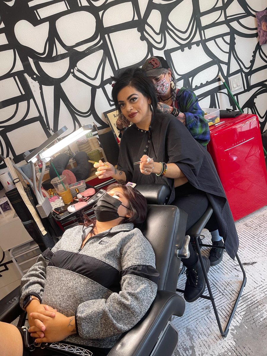 SlicksBarberShop805 tweet media