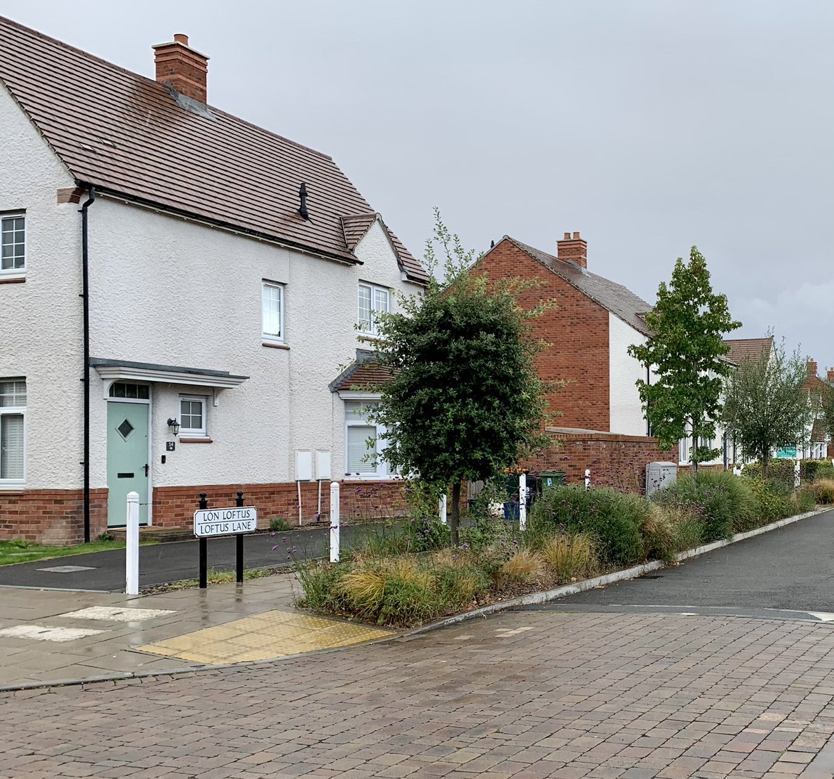 PriorNeil's tweet photo. I’d heard lots about the @poblgroup Loftus Garden Village development, but to see it for the first time on a Pobl Board tour of schemes in Newport today, shows place making at its best 👏👏👏(pics don’t do it justice) https://t.co/gLbZng7jMP