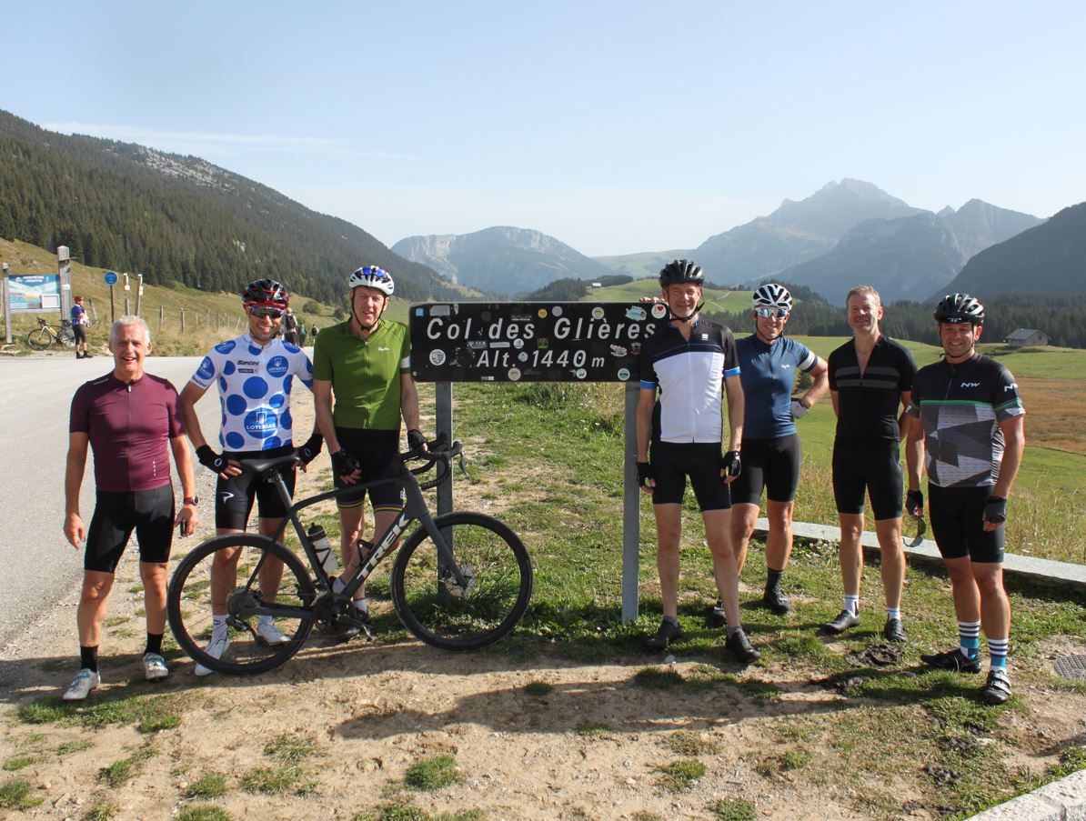 Bike Weekender tweet media