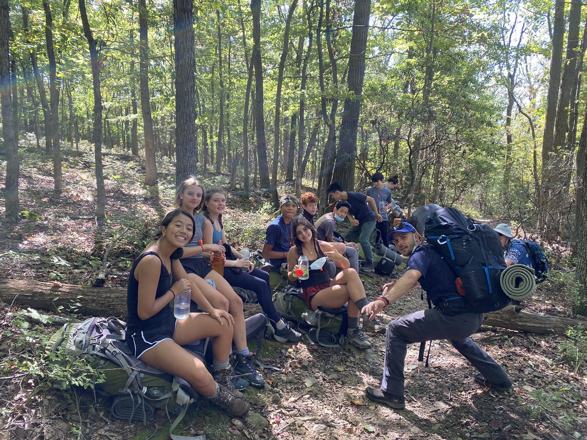 EpiscopalHS's tweet photo. Good luck to our ninth graders, who have embarked on the Burch Outdoor Program! They will spend the next few days backpacking along the Appalachian Trail and forming deeper connections with their classmates and faculty leaders. #EHS2122 #HappyTrails https://t.co/dXkUAnlRM7