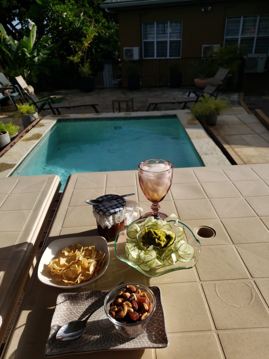 Simone_TW's tweet photo. Afternoon lime with a lovely friend yesterday. All #homemade: #guavajam, #fivefinger juice, #guacamole.
Tortills wrap with shrimp, #bodi & plantains.
For #dessert: #cornbread, #feta cheese & guava jam
#trinidadandtobago #islandlife #afternoontea #trini #trinidadweddings https://t.co/fJv3HV6Ax3