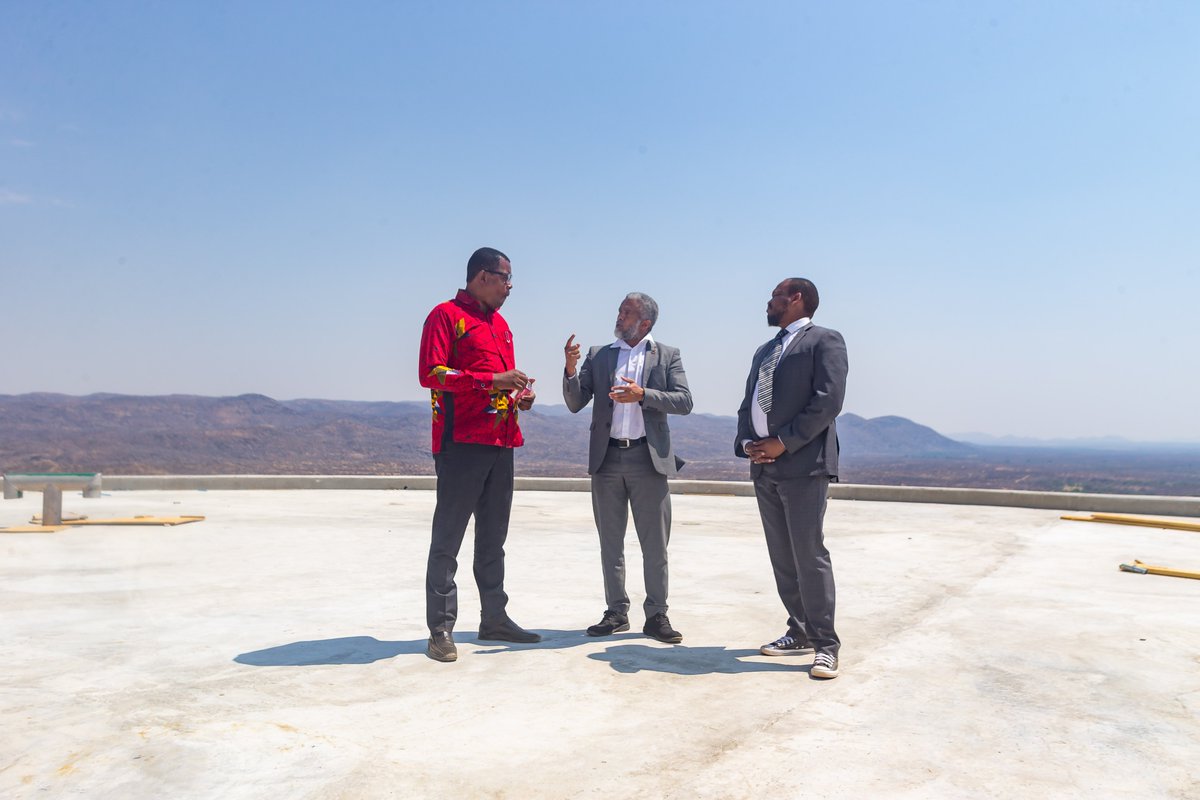 OngosV's tweet photo. It was a great honor to welcome Hon. McHenry Venaani (MP) for a site visit this afternoon at the Ongos Valley Development project. Its always a pleasure to showcase the progress at Ongos Valley & give more insight about our development.
#ongosvalley #sitevisit #progressonsite https://t.co/OJDHlqfVQM