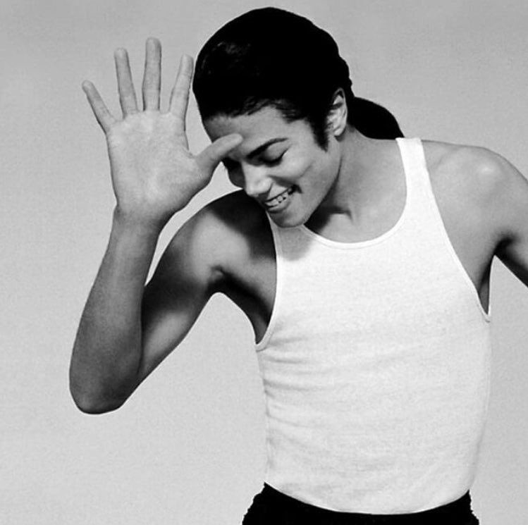 mjj_archives's tweet photo. Michael Jackson in the short film ‘in the closet’, 1992 🥀 https://t.co/Nm1zEQfmeW