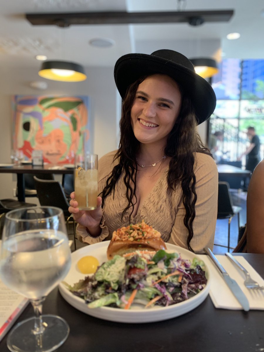 nat_atat_'s tweet photo. It was a hat kinda day https://t.co/4xN2V6DmFJ