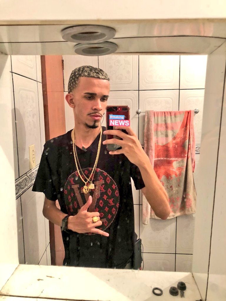 +2 trajadinho 🥰🤴🏽

#REVOADADATDL
#TROPADALAURA