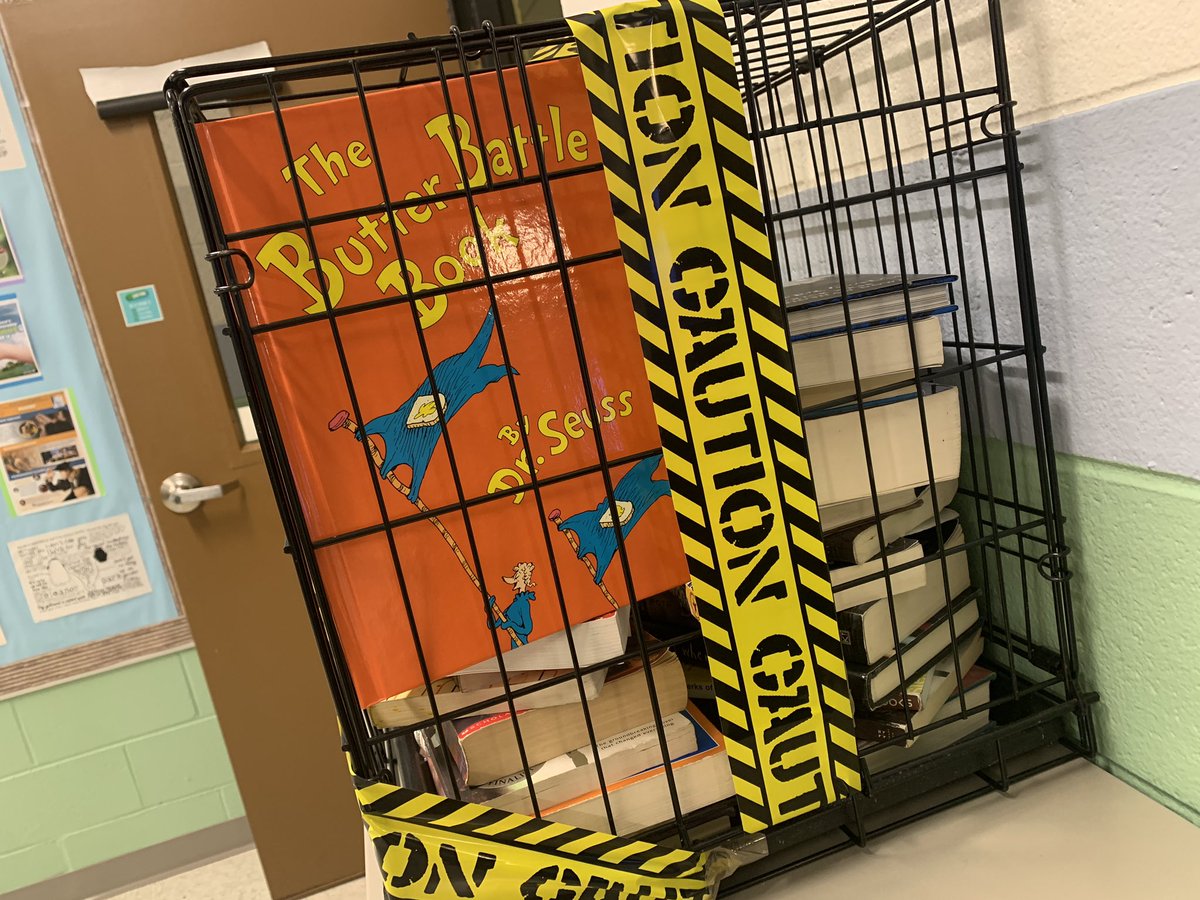 TompkinsChrista's tweet photo. Banned Books Week 2021 is here, and this display has kids talking! Exercise your freedom to read❤️ 
#seatech @edieskip @ncseatech https://t.co/ruLuP7TSRj