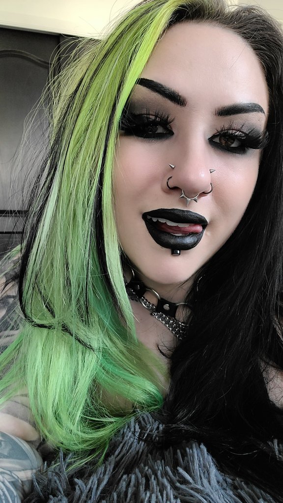 ⛓𝖝 𝖔𝖍 𝖒𝖞 𝖌𝖔𝖙𝖍 ⛓ on Twitter: "Good morning 🖤…