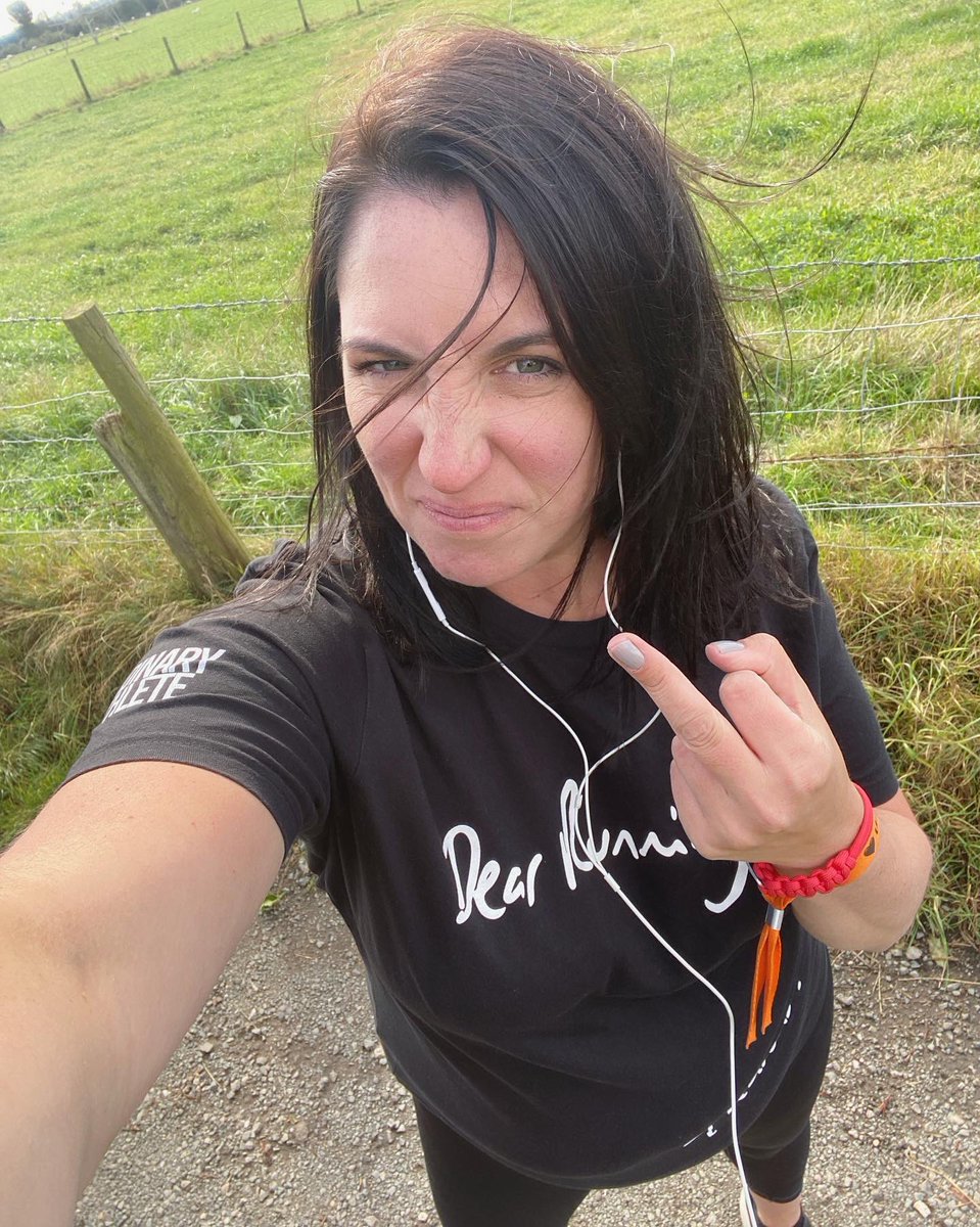 lou_c_getsfit's tweet photo. Marathon Training - Current Mood!!
My Brian is winning over my body with 13 seeps to go… 18 Miles on plan for tonight and I really don’t want to do it 😩
#manchestermarathon #running #trainingplan #longrun #lastlongrun #almosttapertime https://t.co/4KdemuEkQN