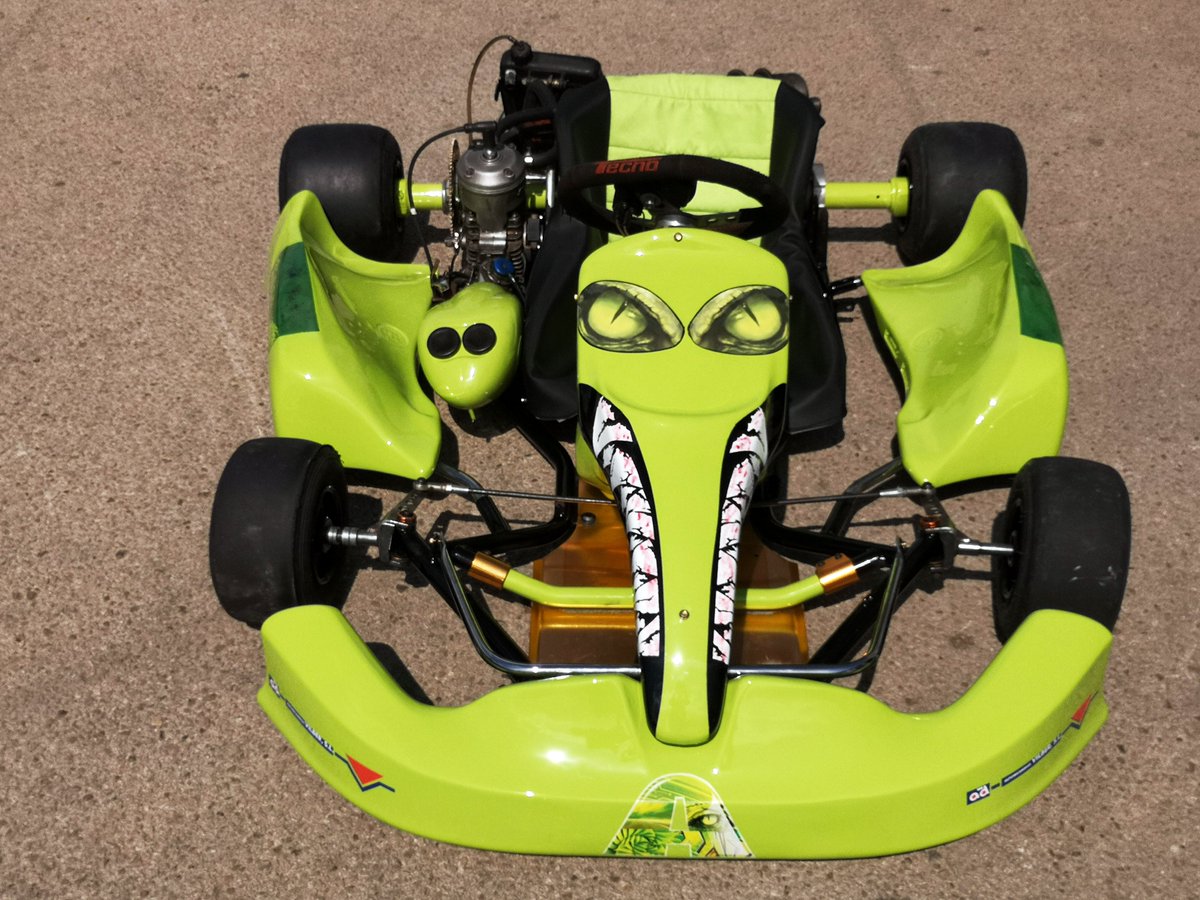 CESVIMAP's tweet photo. Desde @AutoVilber han restaurado un antiguo kart para presentarlo al concurso de @Axalta y @CESVIMAP "Pinta con #Electrolight"
Ricardo Gasent, junto a expertos de confianza, ha sido el artífice de este trabajo.
¡No podemos estar más sorprendidos con esta genial restauración! https://t.co/ow6hEDFFLK